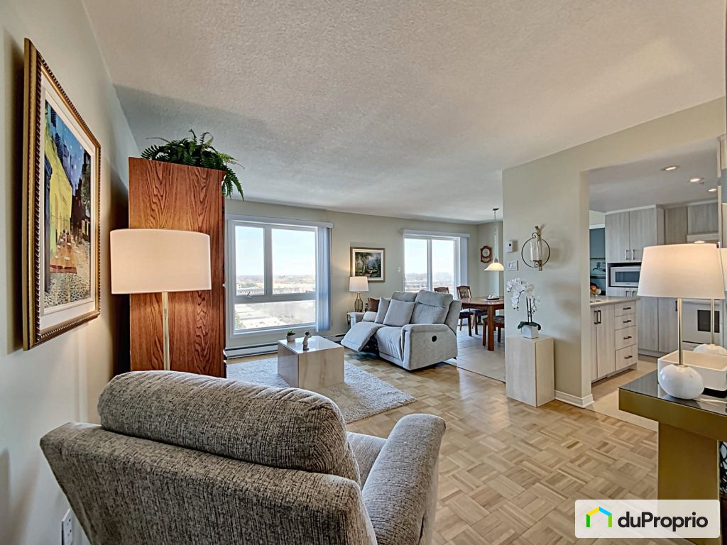 Condos, maisons à vendre, Anjou