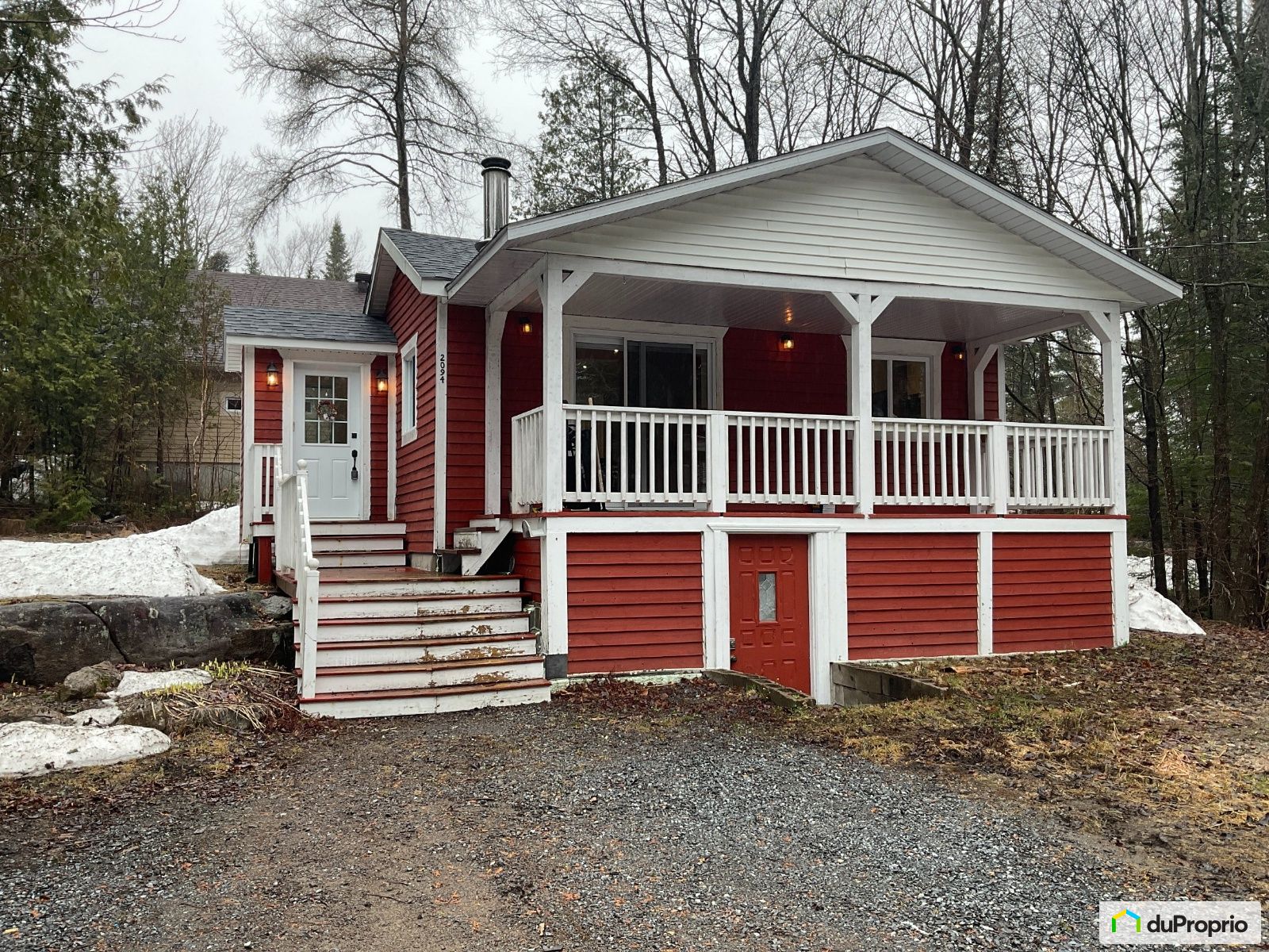 Bungalow à vendre StAdolpheD'Howard 2 chambres 1 salle de bain 1040246