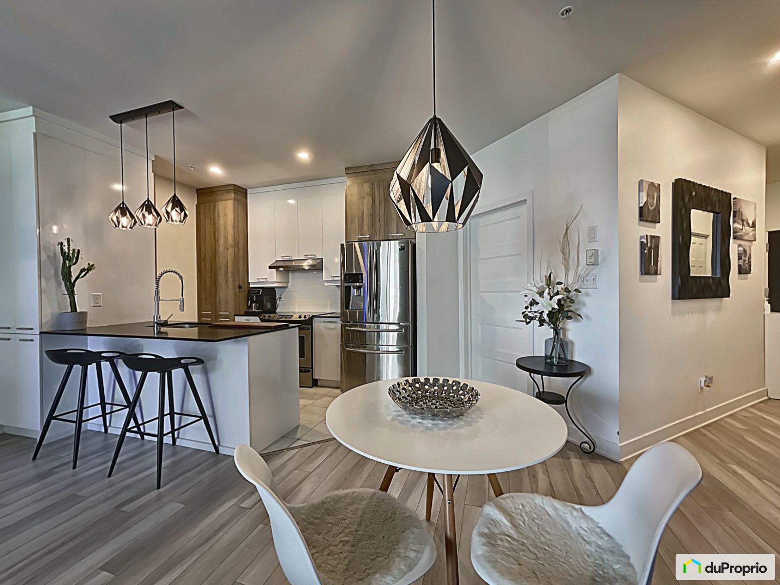 Condo à vendre Brossard 2 chambres 1 salle de bain 1040665