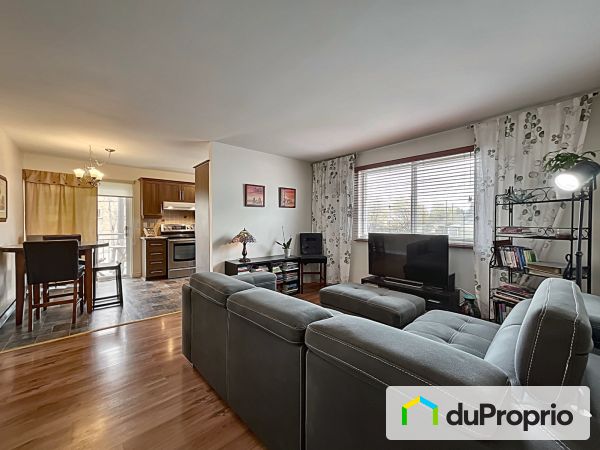 Living / Dining Room - 204-655 rue Lalemant, Longueuil (Vieux-Longueuil) for sale