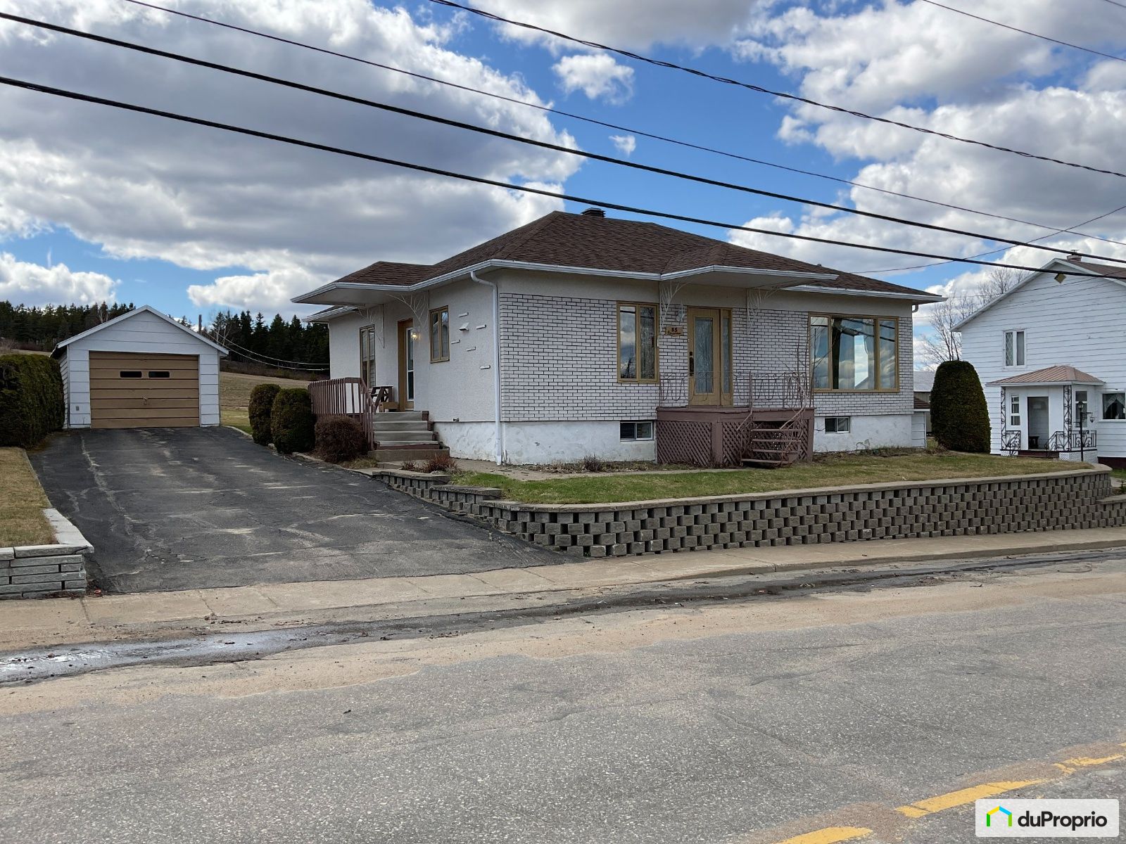 Bungalow à vendre StHilarion 4 chambres 1 salle de bain 1041095