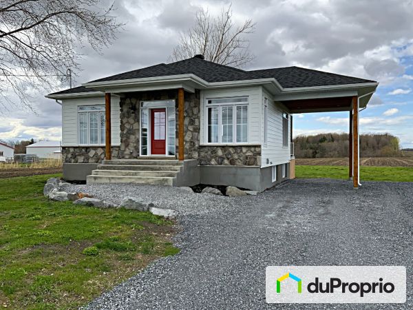 1161 rang Salvail Sud, La Presentation for sale