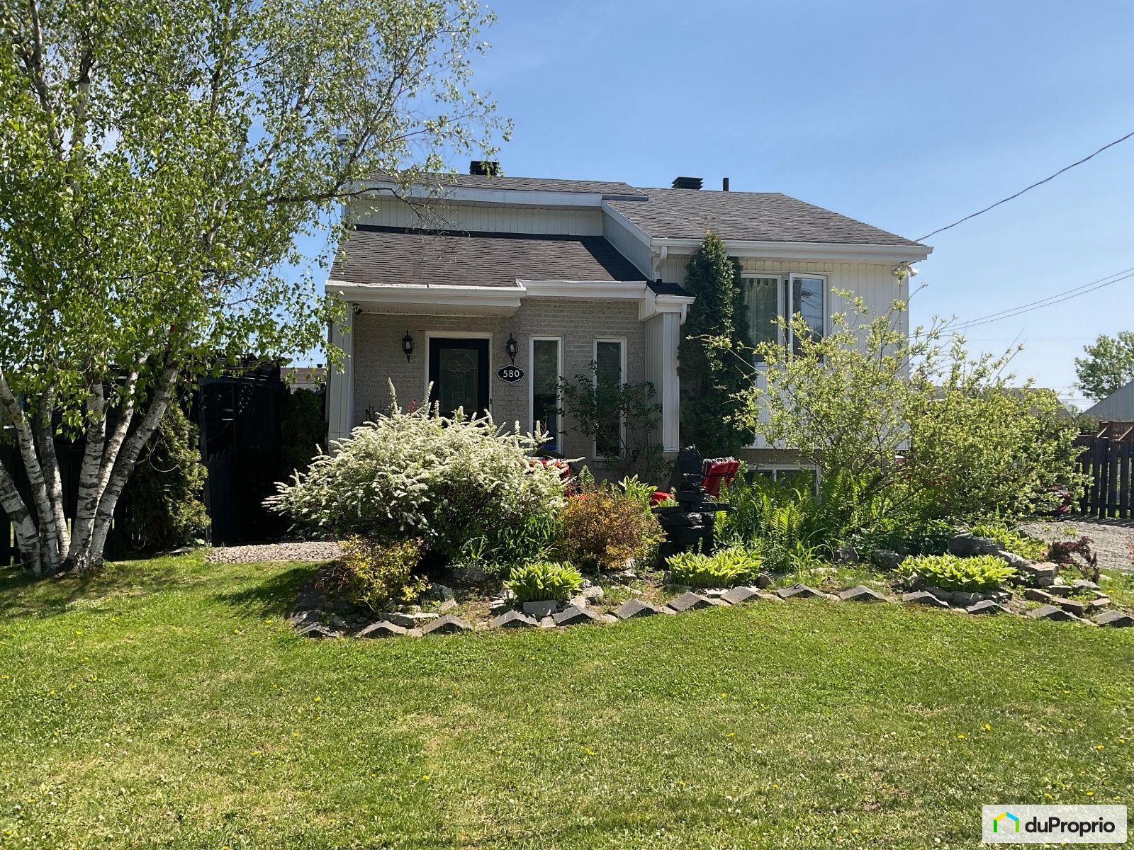 Bungalow à vendre LacStCharles 4 chambres 2 salles de bain 1041492