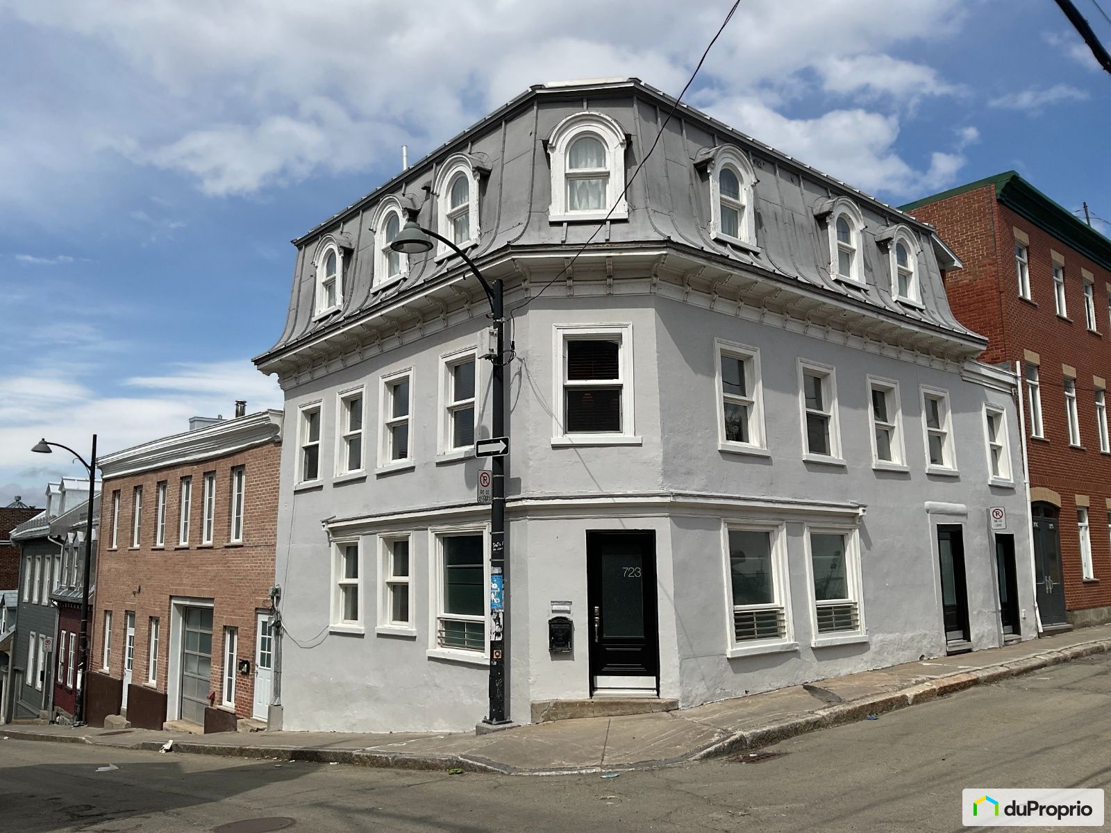 6 unités ou plus à vendre VieuxQuébec 10 chambres 7 salles de bain