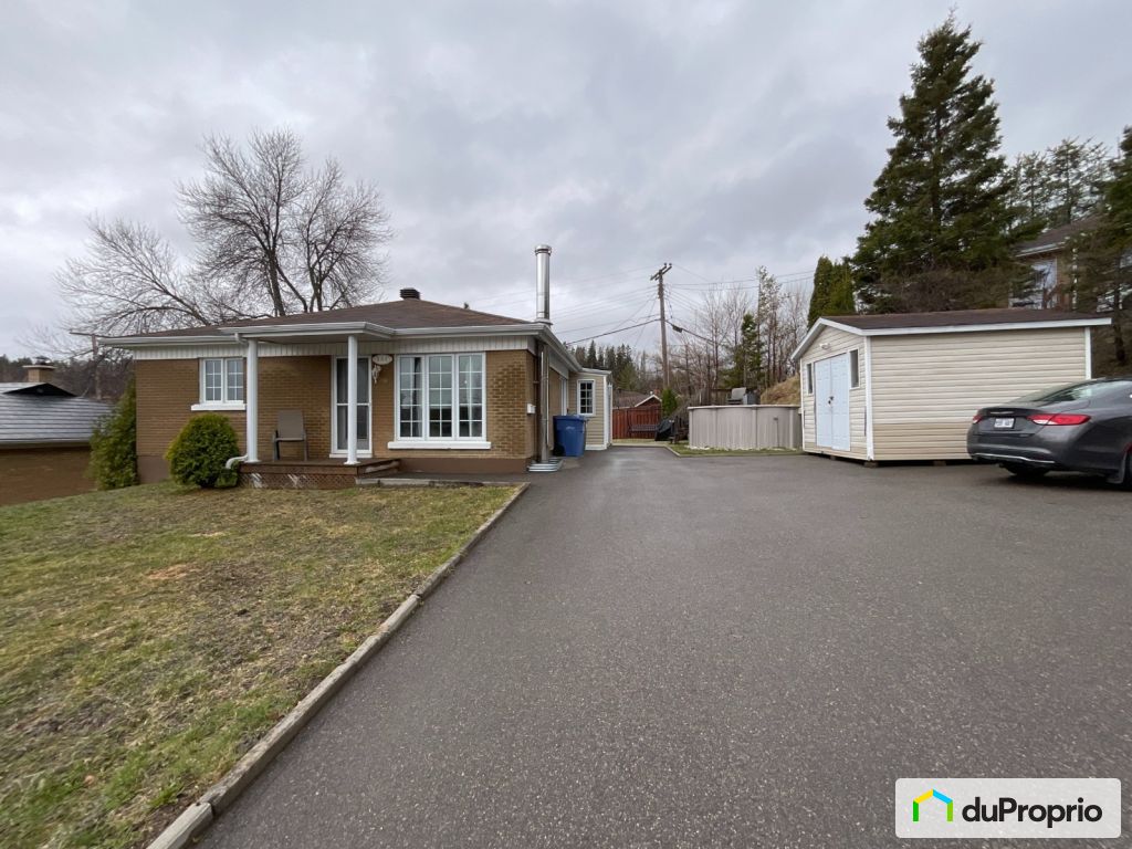 Condos, maisons à vendre, La Baie
