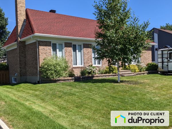 Summer Front - 352 rue Ader, Beauport for sale