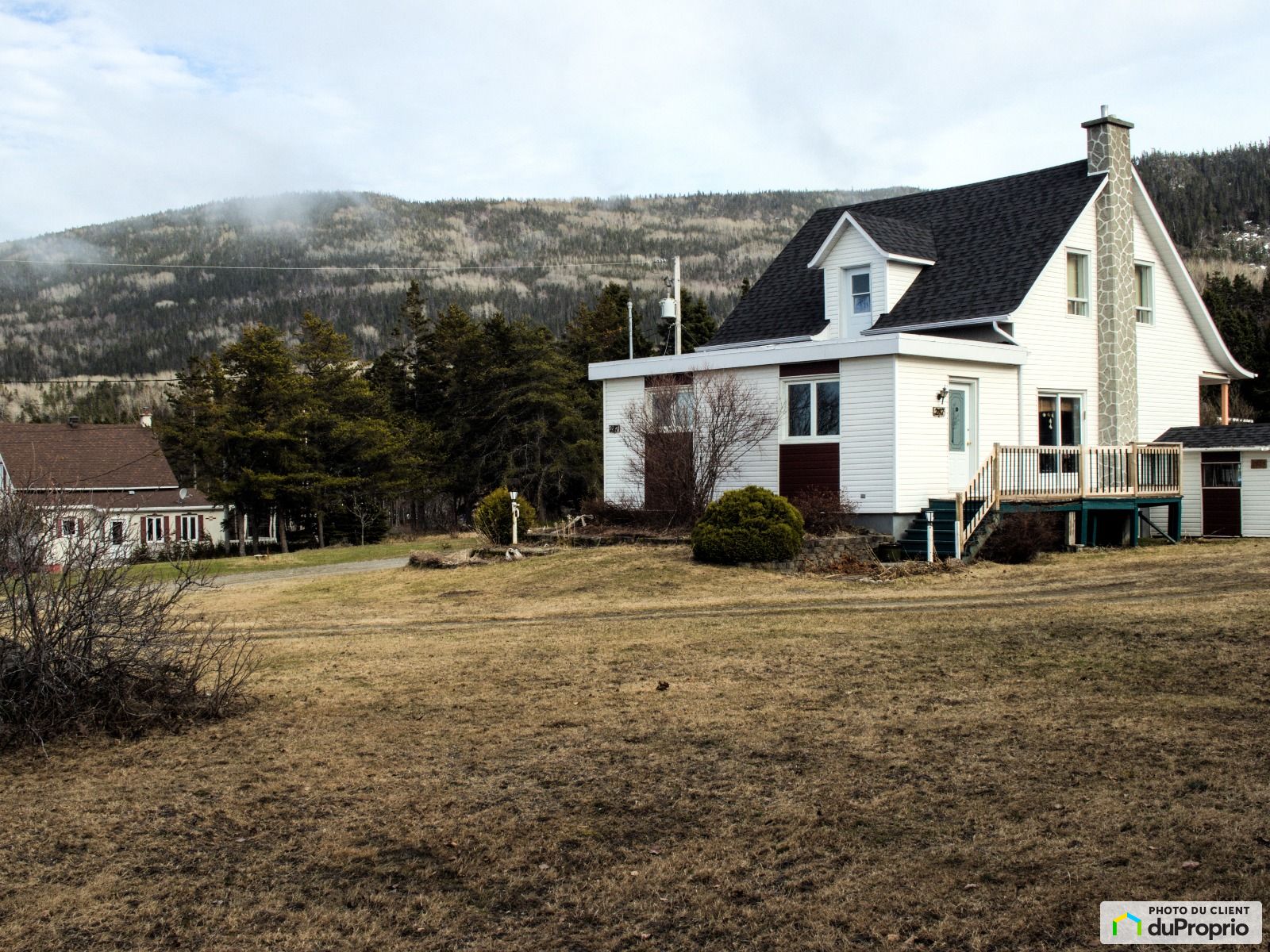 Maison 2 étages à vendre SteAnneDesMonts 5 chambres 1042949