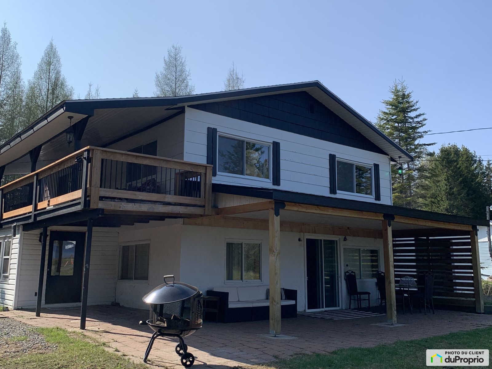 Maison 2 étages à vendre LacSuperieur 4 chambres 1 salle de bain 1043099