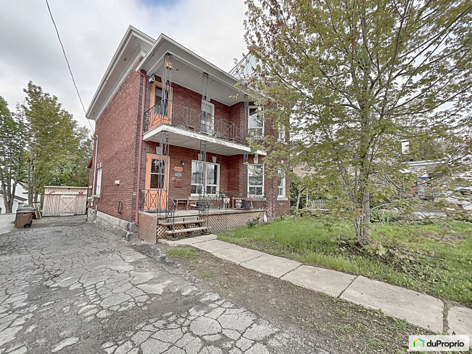 Maison 2 étages à vendre LacMégantic 4 chambres 1 salle de bain 1043911