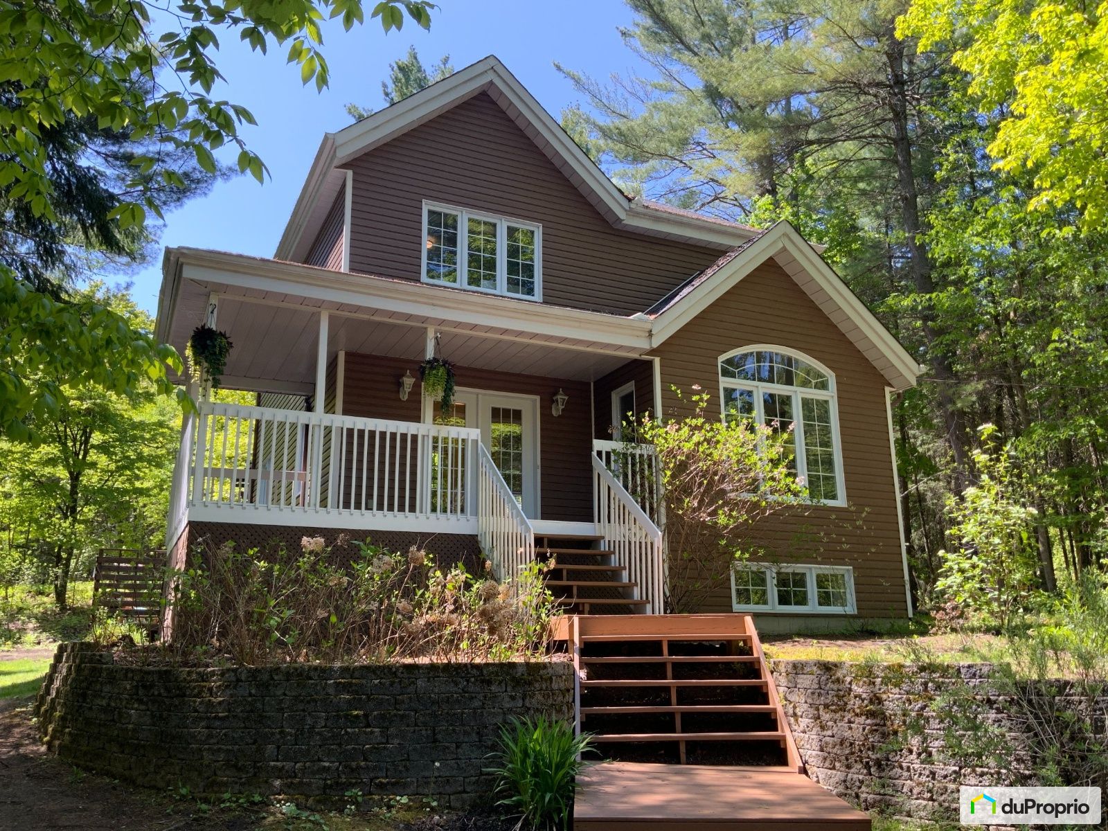 2 Storey for sale ValDesMonts (Perkins) 3 bedrooms 1 bathroom 1044246