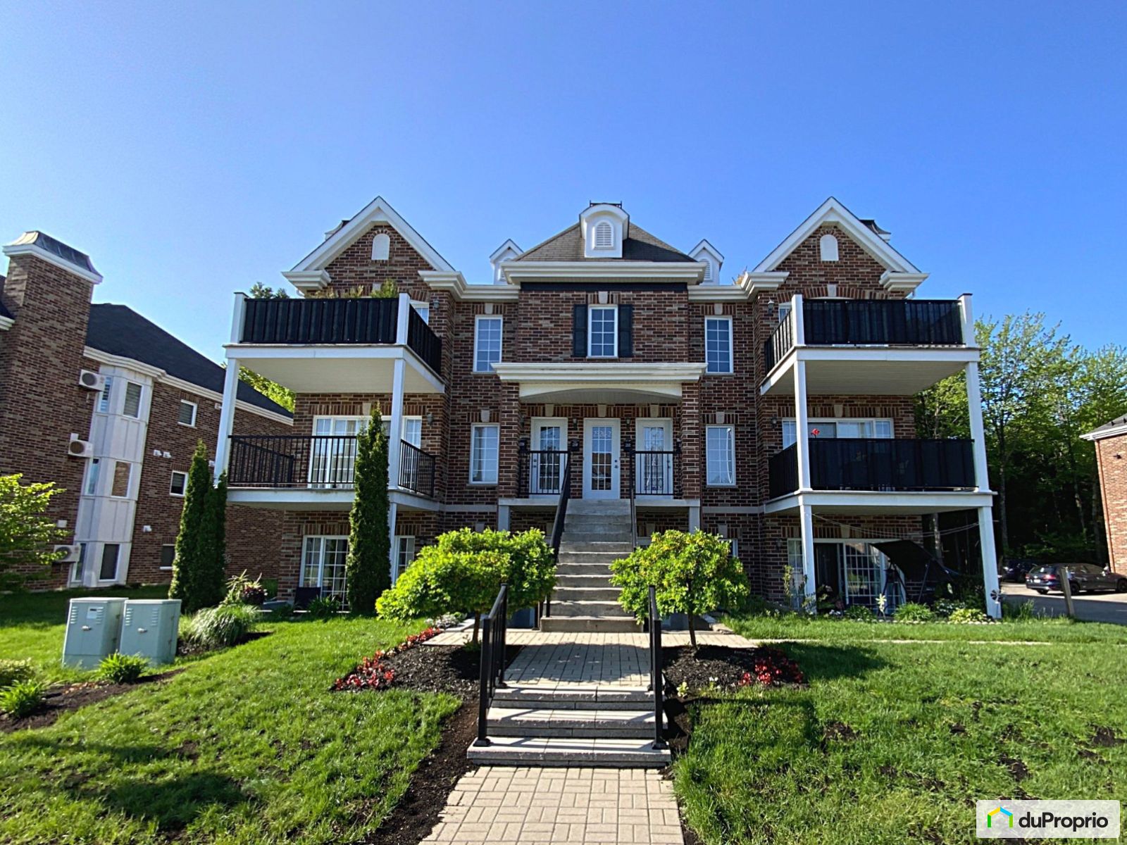 Condo à vendre SteMartheSurLeLac 2 chambres 1 salle de bain 1044375