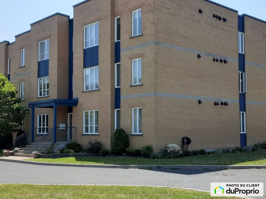 Condos, maisons à vendre, Boucherville