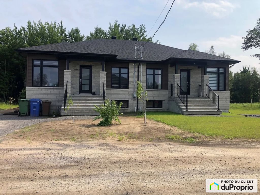 Jumelé neuf à vendre Lachute 2 chambres 1 salle de bain 994978
