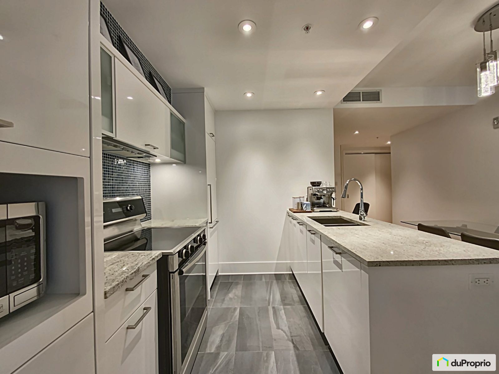 Condo à vendre VilleMarie (CentreVille et VieuxMontréal) 1016355