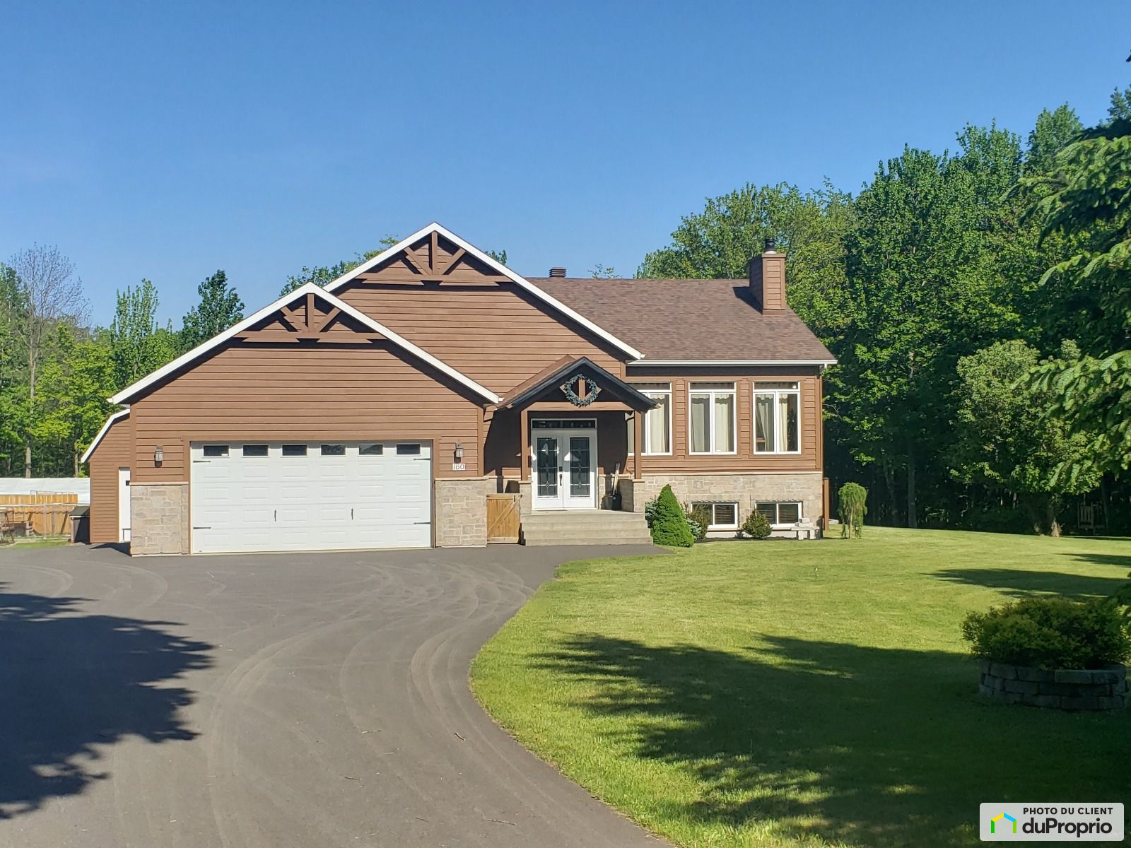 Bungalow à vendre Bromont 5 chambres 2 salles de bain 1035174