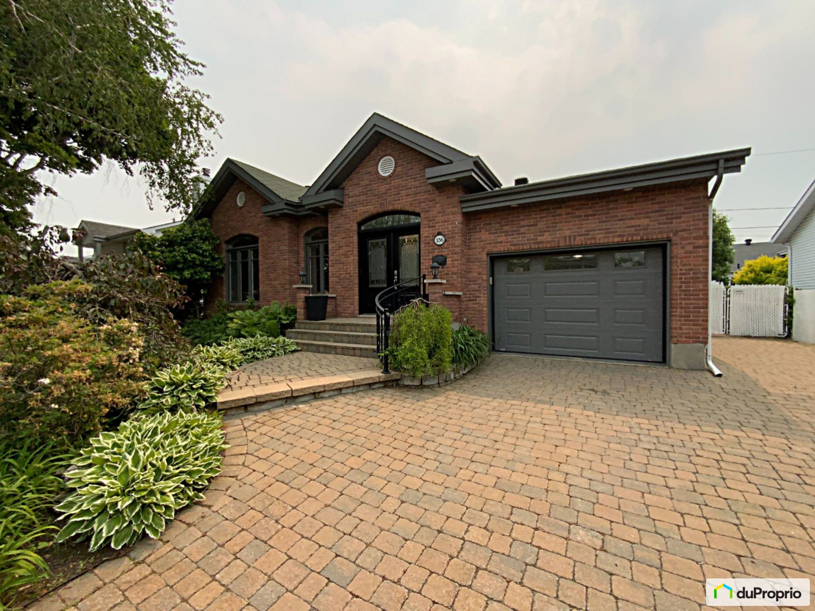 Bungalow à vendre Varennes 4 chambres 2 salles de bain 1040160