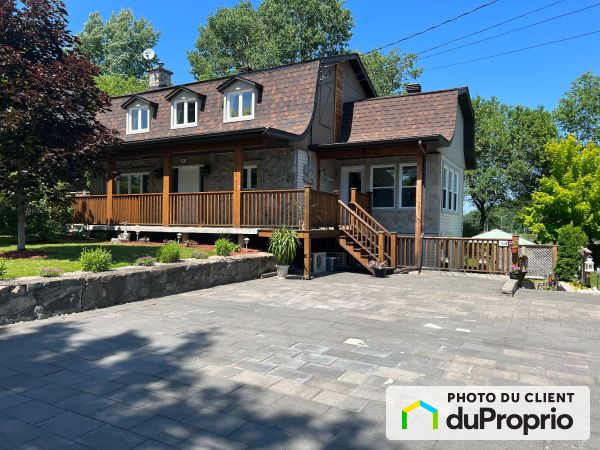 Property sold in St-Sauveur