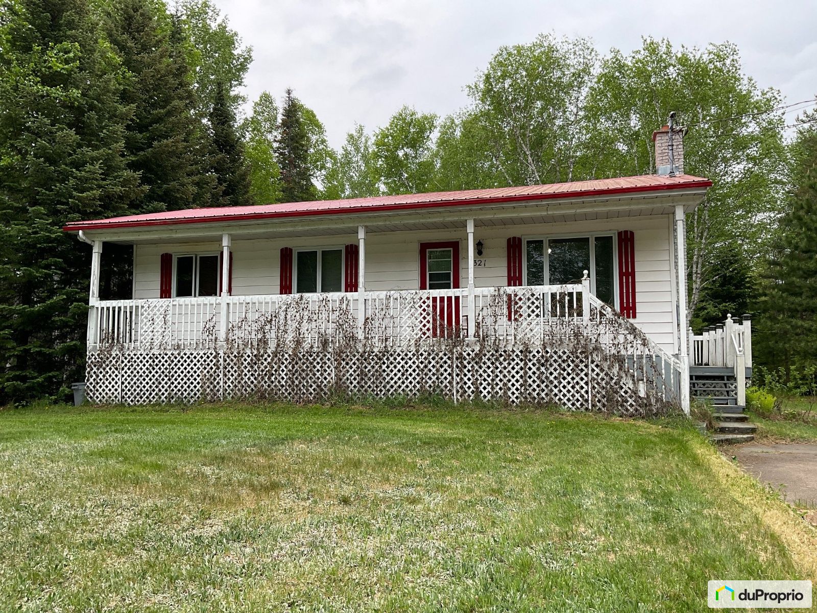 Domaine et villa à vendre DolbeauMistassini 4 chambres 1043954