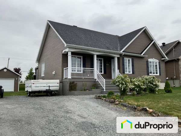 481, rue des Mésanges, St-Isidore à vendre