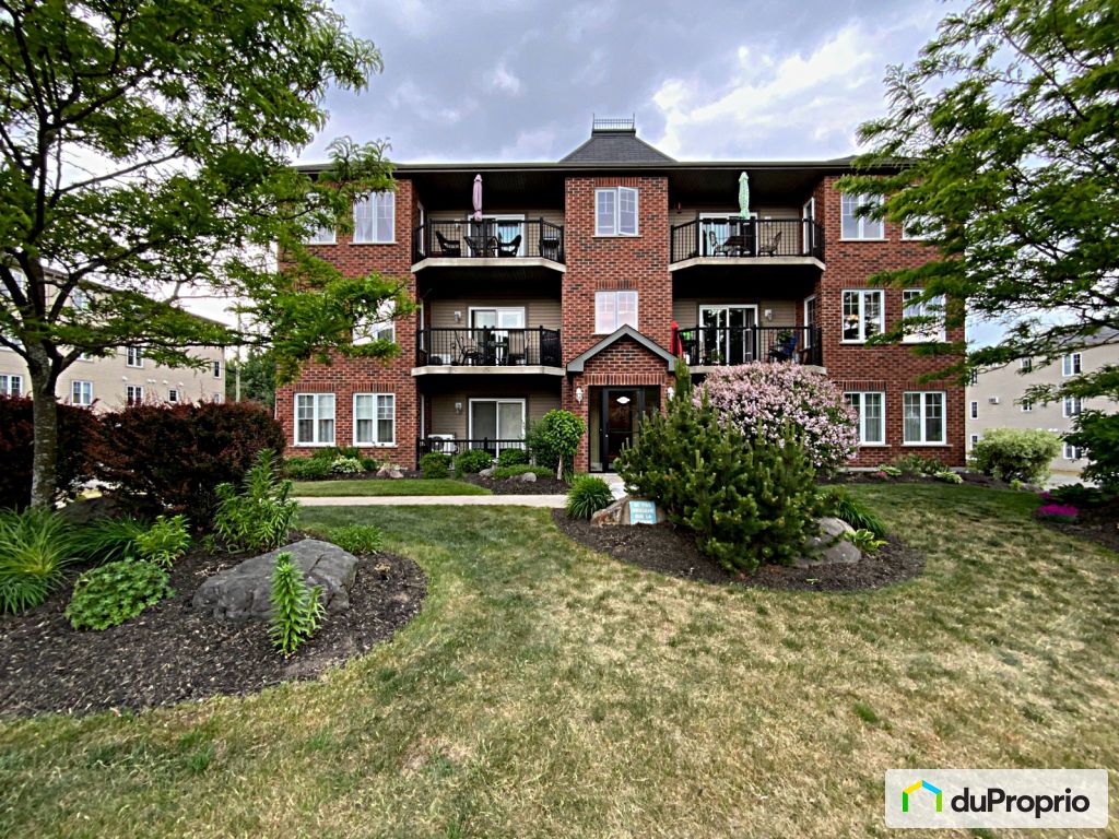 Condos à vendre, Granby