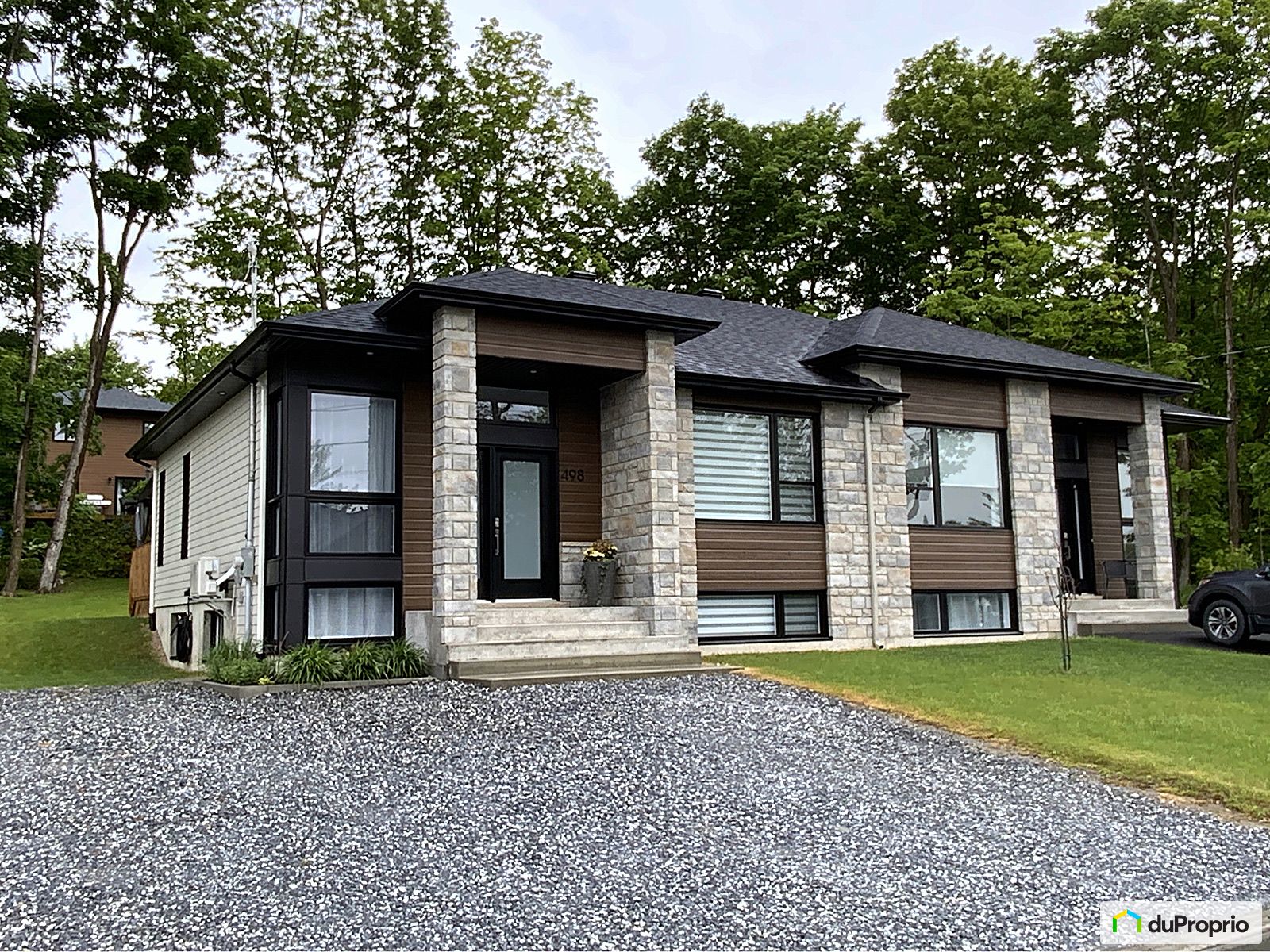 Jumelé à vendre StElzéardeBeauce 3 chambres 2 salles de bain 1045248