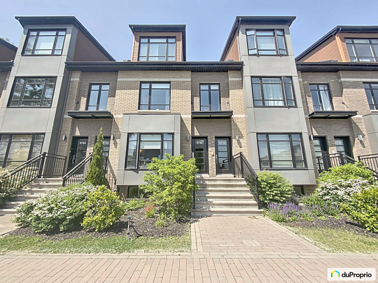 Townhouse for sale LaSalle 3 bedrooms 2 bathrooms 1045353