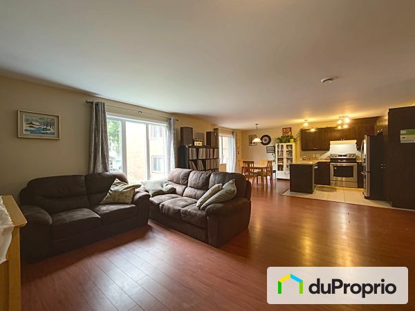 Living Room - 3-8300 rue Ontario Est, Mercier / Hochelaga / Maisonneuve for sale