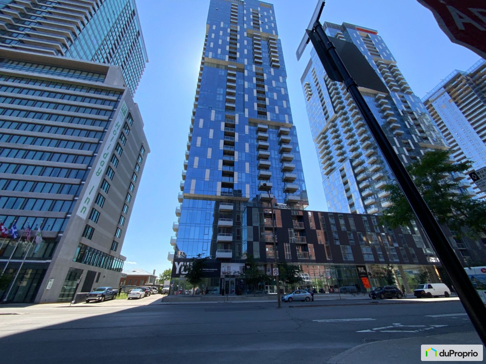 2404 1400 Boulevard Rene Leves — photo 3