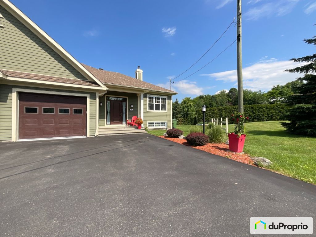 Maisons à vendre, Bromont