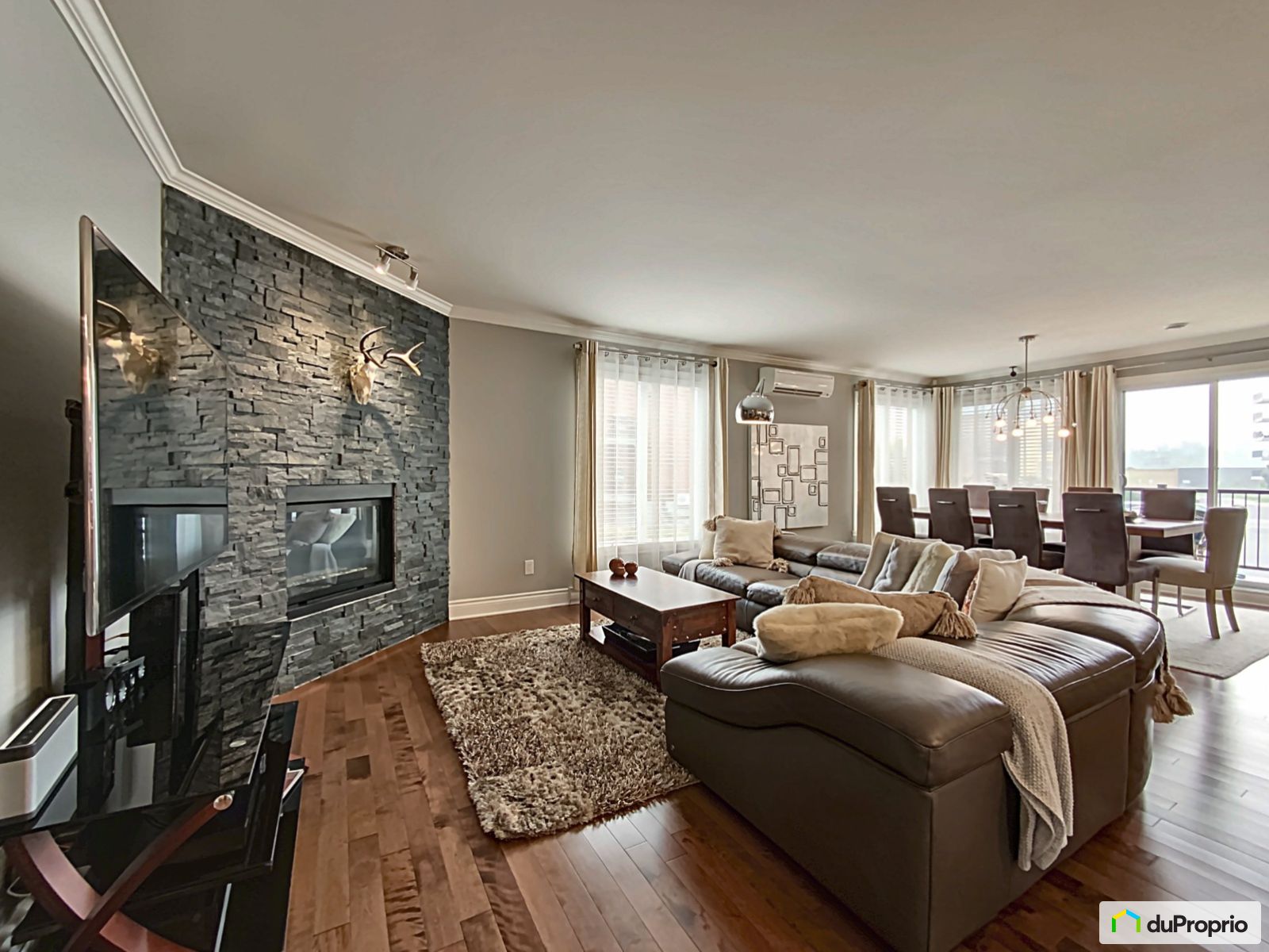 Condo à vendre Brossard 2 chambres 1 salle de bain 1047298