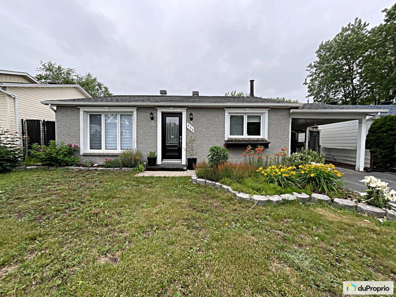 Bungalow à vendre Fabreville 2 chambres 1 salle de bain 1047442