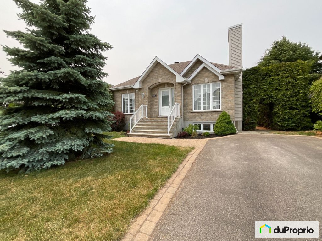 Condos, maisons à vendre, Chambly