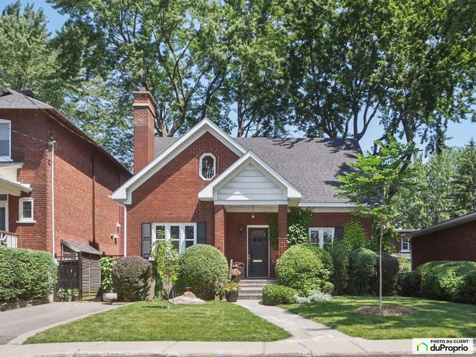 2 Storey for sale StLambert 3 bedrooms 2 bathrooms 1037432