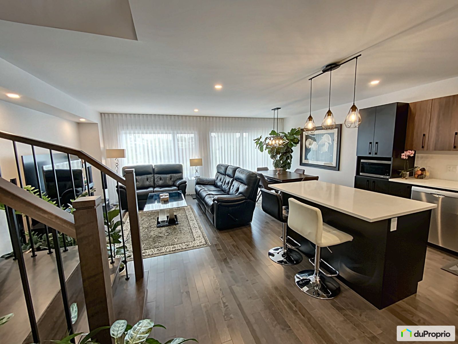 Maison en rangée / de ville à vendre SteJulie 3 chambres 1047929