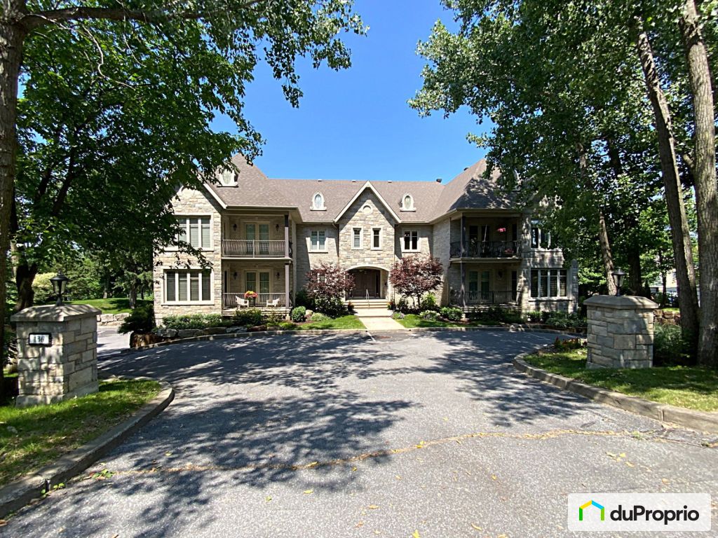 Condos, maisons à vendre, MontStHilaire