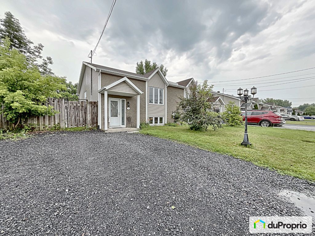 Jumelés à vendre, SteAngèleDeMonnoir