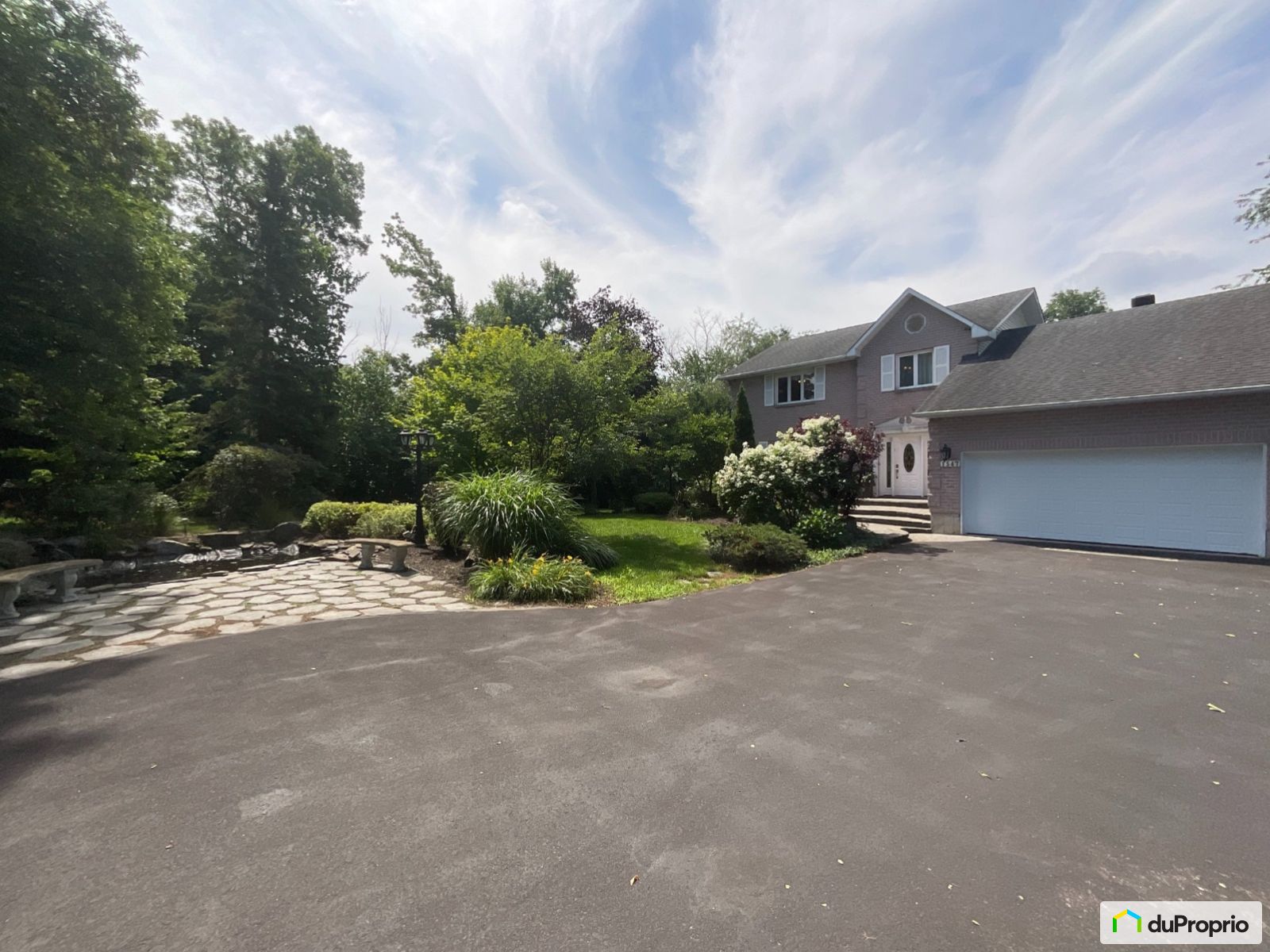 2 Storey for sale Luskville 4 bedrooms 3 bathrooms 1048406