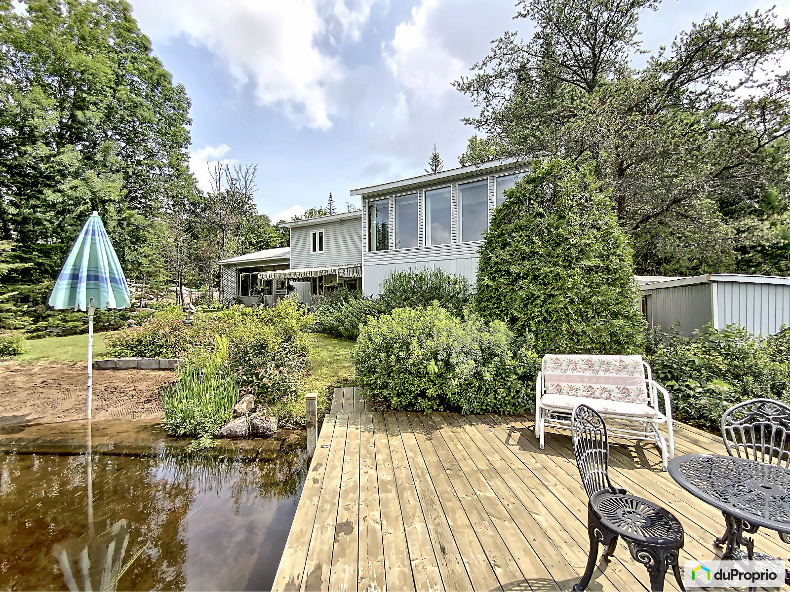 Chalet à vendre StRaymond 2 chambres 1 salle de bain 1049069