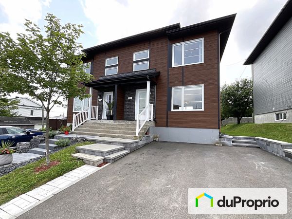 3420, rue des Élèves, Val-Bélair à vendre