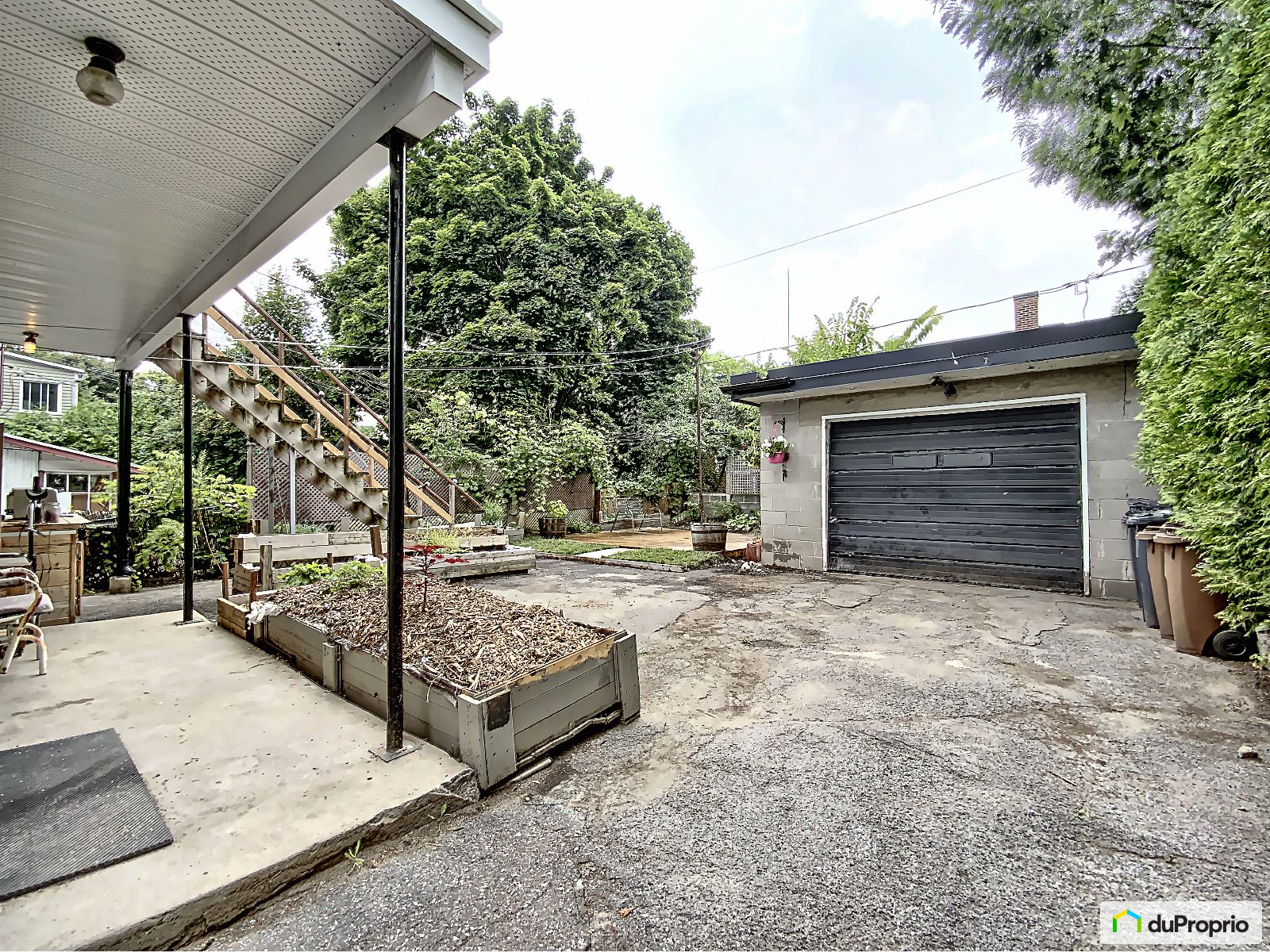 35 Rue Chateaubriand — photo 3