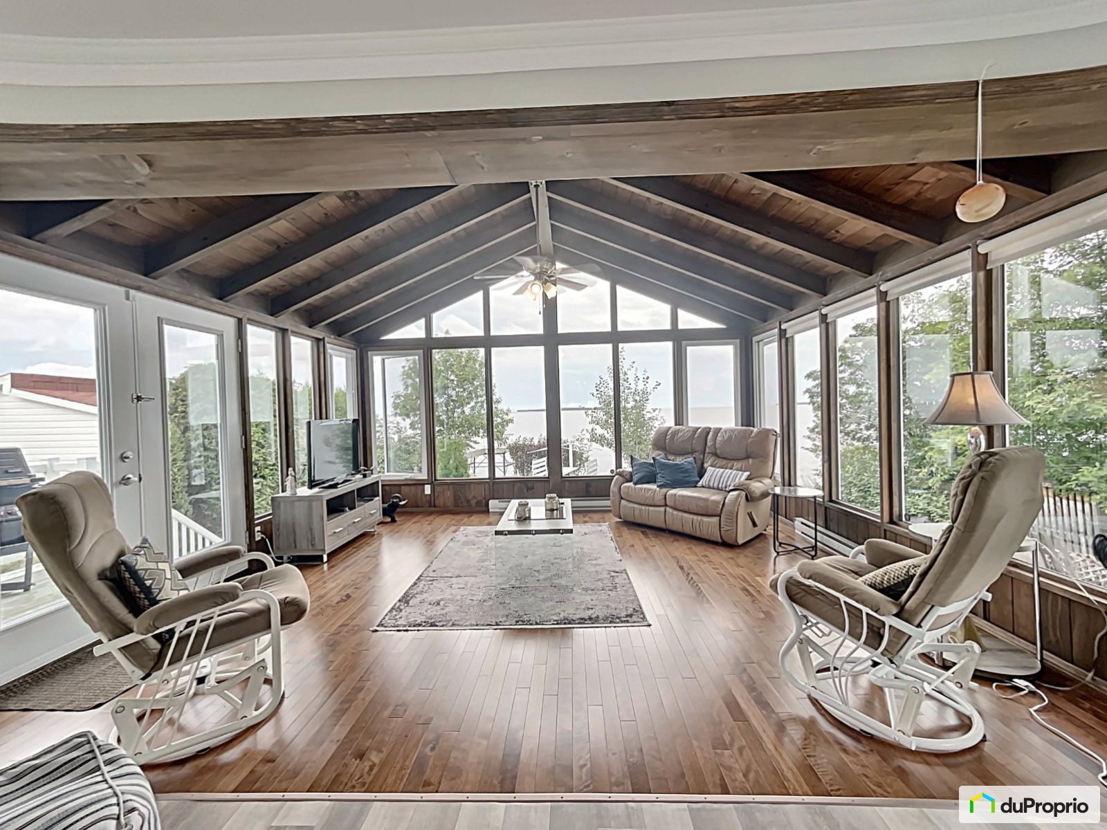 Bungalow à vendre Roberval 3 chambres 2 salles de bain 1049639