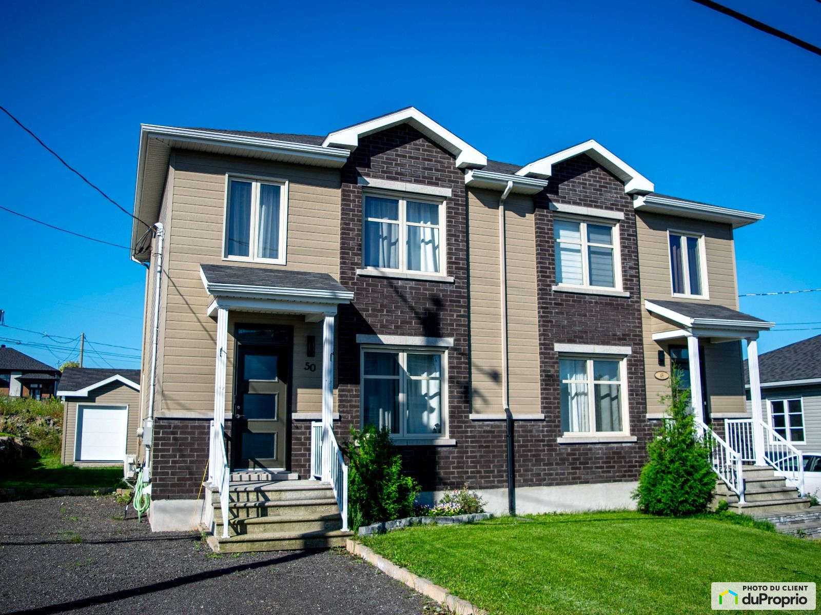 Jumelé à vendre StApollinaire 3 chambres 2 salles de bain 1049851