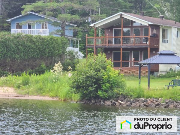 39-41 chemin du Bord de l'Eau, Val-Des-Monts à vendre