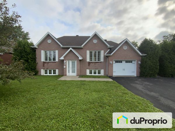 1790, rue Benoit, St-Bruno-De-Montarville à vendre