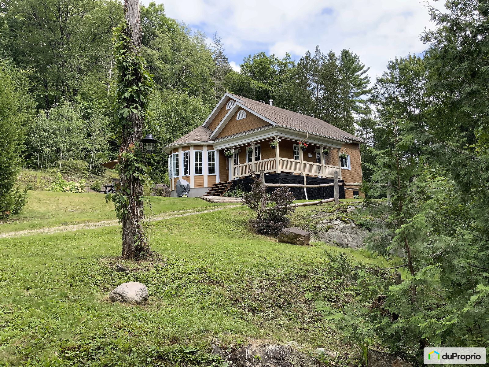 2 Storey for sale MulgraveEtDerry 2 bedrooms 1 bathroom 1030703