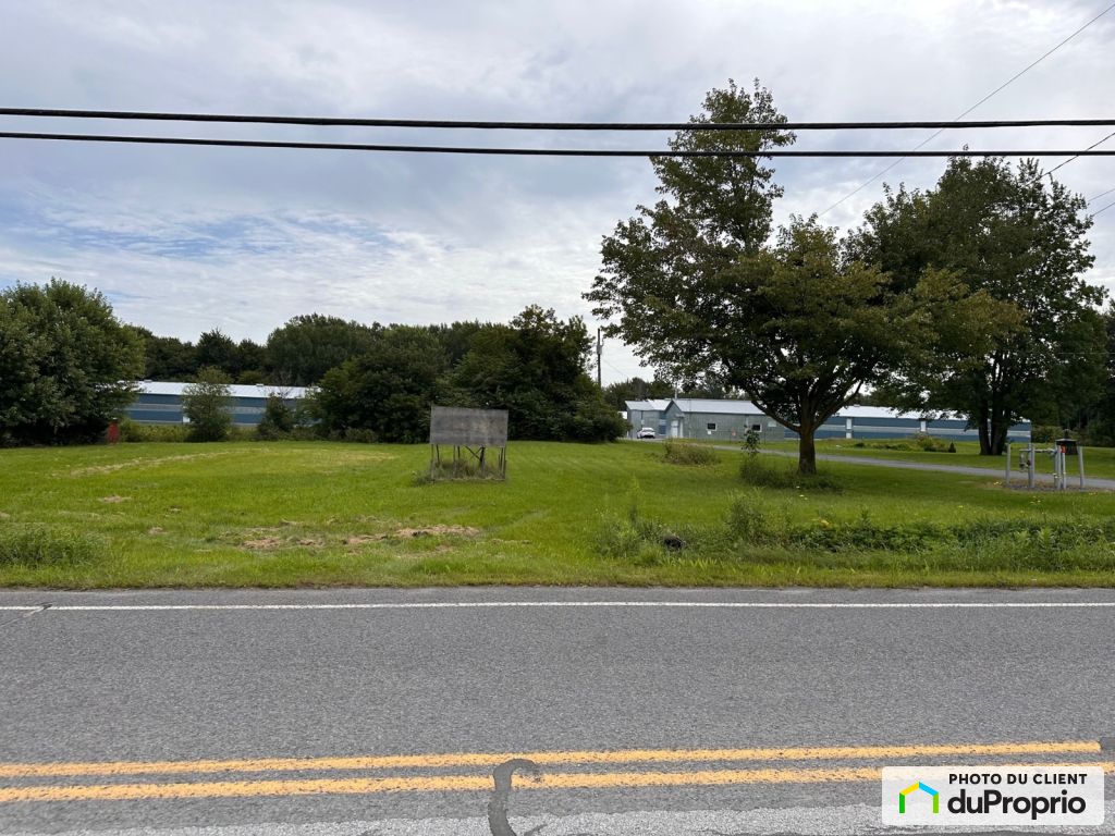 Condos, maisons à vendre, Farnham