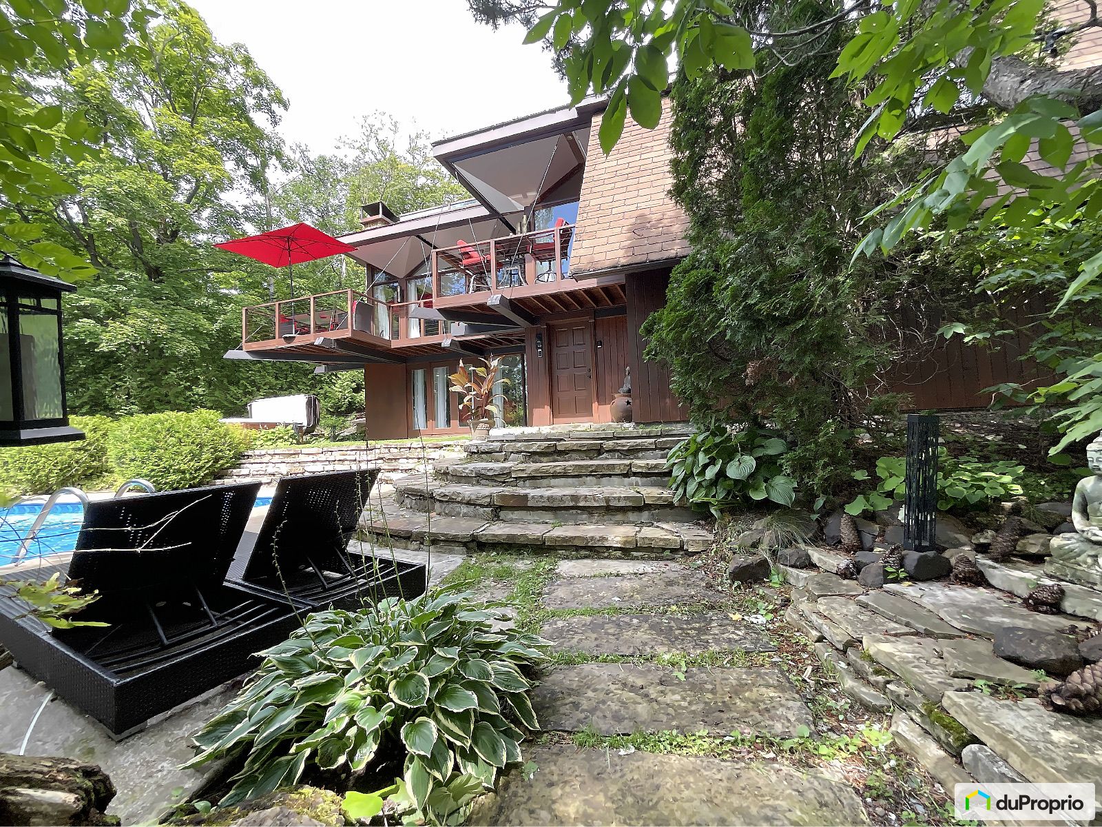 Maison 2 étages à vendre SteAnneDesLacs 2 chambres 1047751