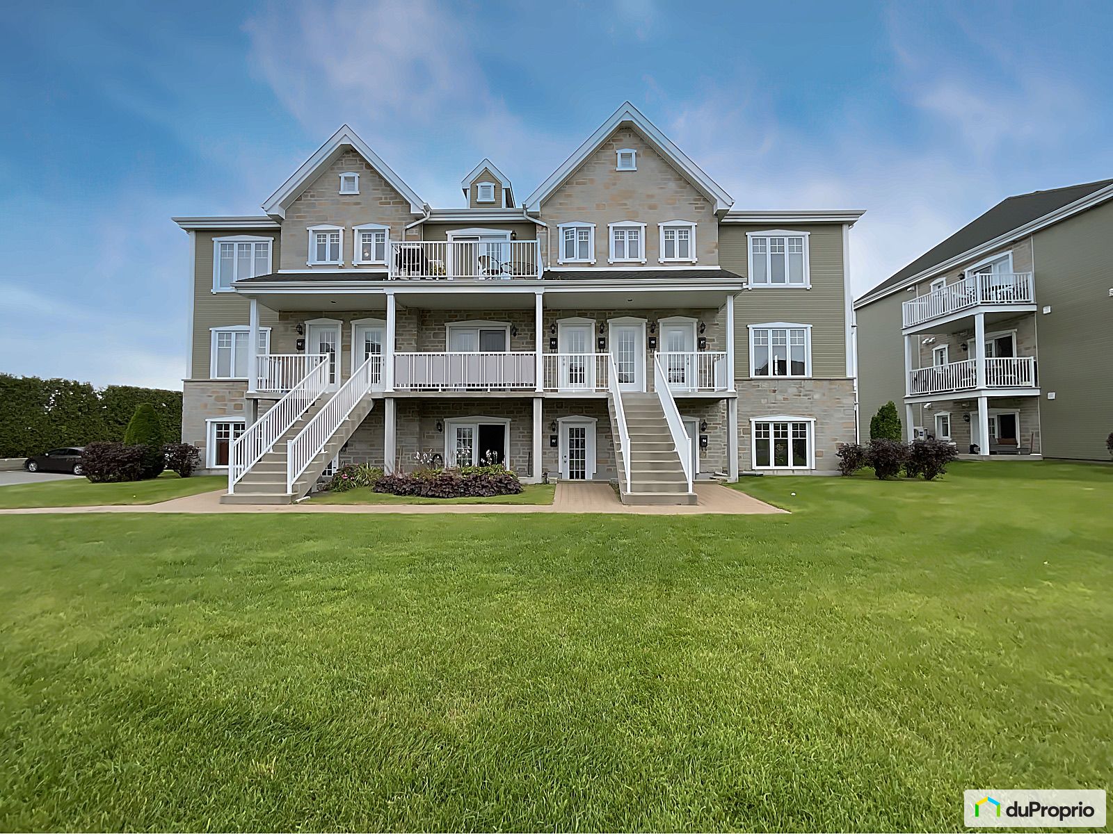 Condo à vendre StJosephDuLac 2 chambres 1 salle de bain 1048992