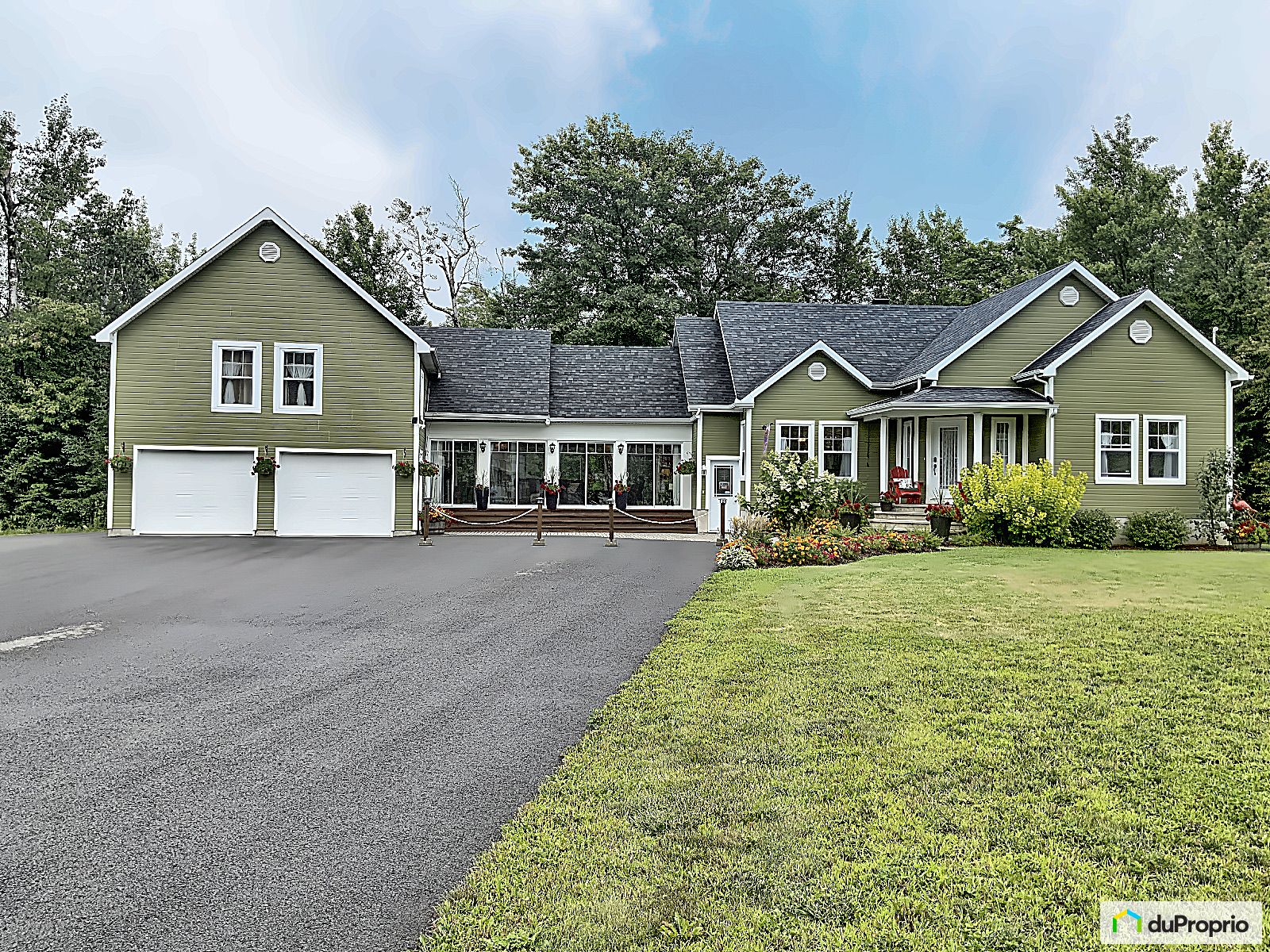 Maison bigénération à vendre L'AngeGardienOutaouais 2 chambres 1050065