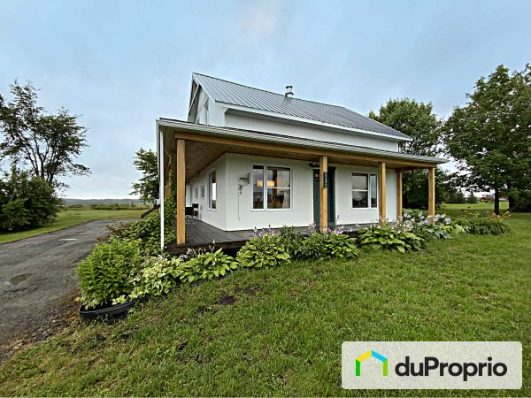 Property sold in Normandin